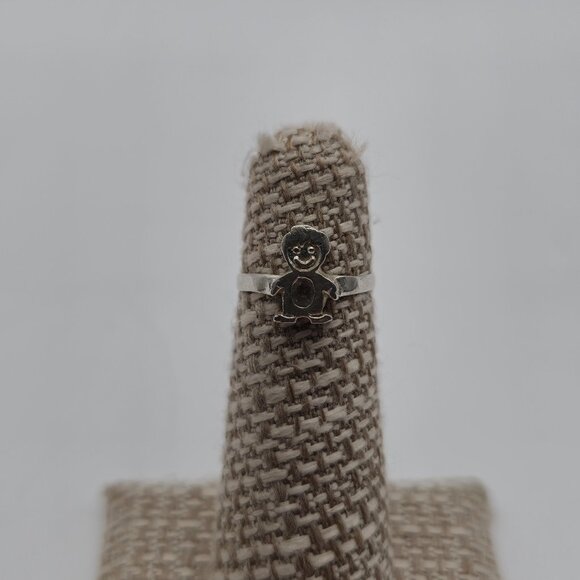 Size 3.75 Sterling Silver Odd Small Child Glass Gem Ring A3794 - Picture 1 of 7